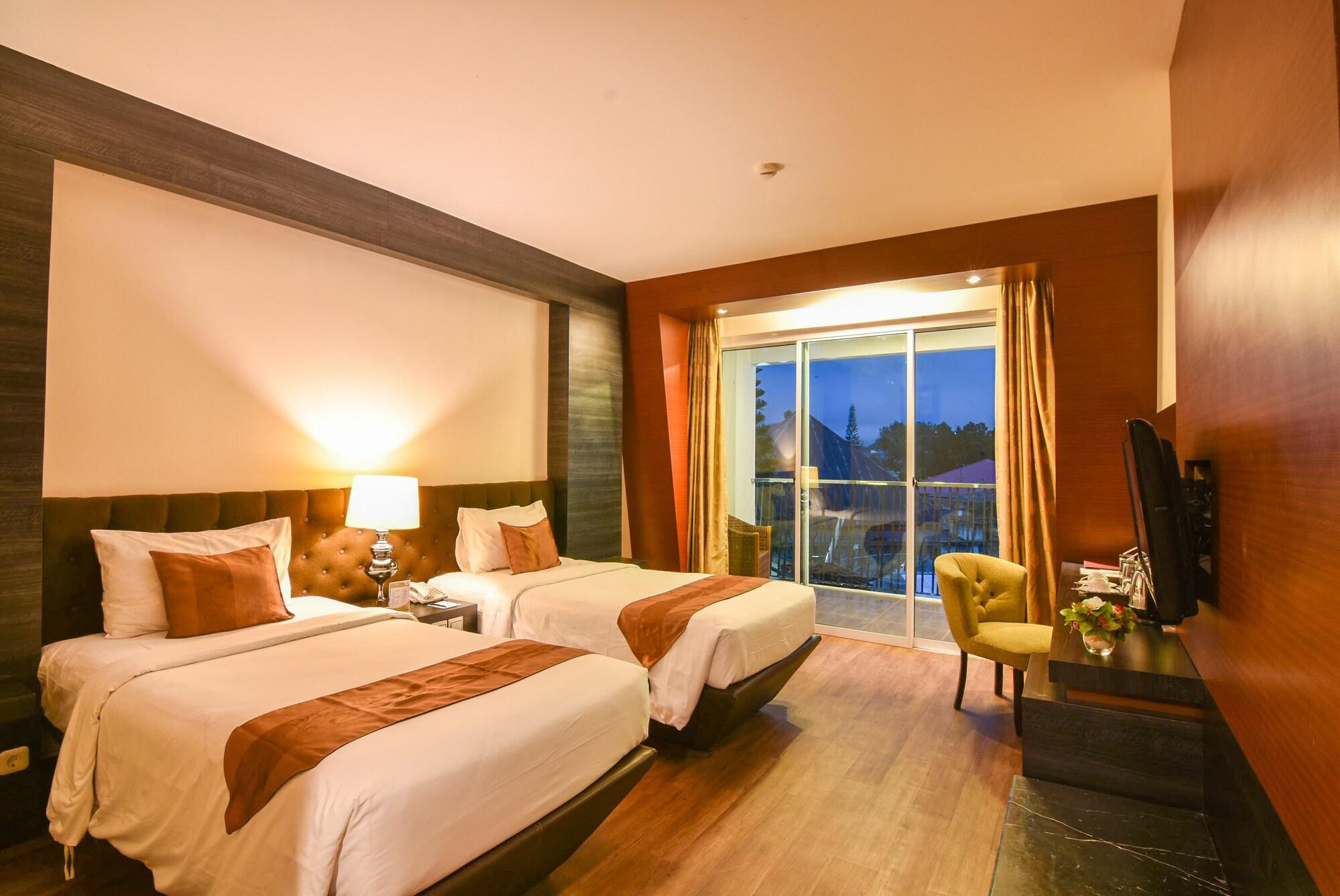 Grand Rocky Hotel Bukittinggi Exterior foto