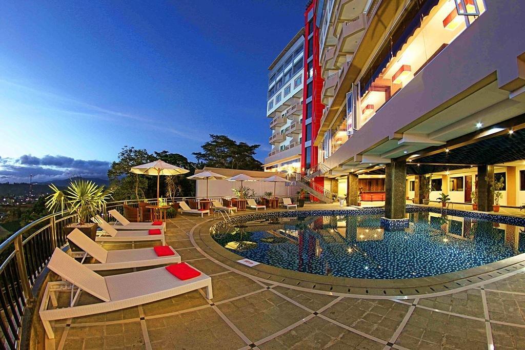 Grand Rocky Hotel Bukittinggi Exterior foto