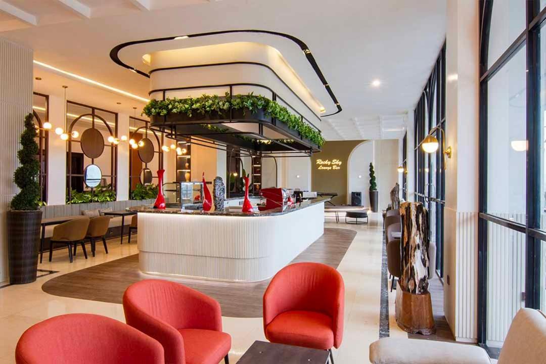 Grand Rocky Hotel Bukittinggi Exterior foto