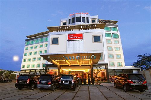 Grand Rocky Hotel Bukittinggi Exterior foto