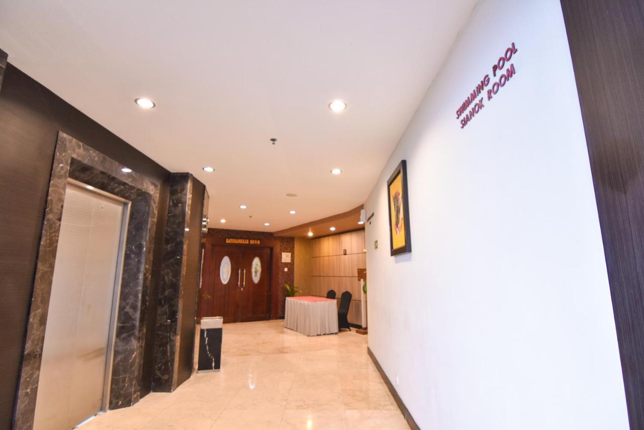 Grand Rocky Hotel Bukittinggi Exterior foto